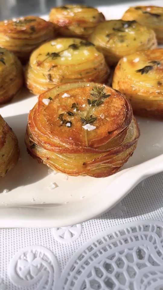 Video frame thumbnail for Garlic Herb Potato Stacks